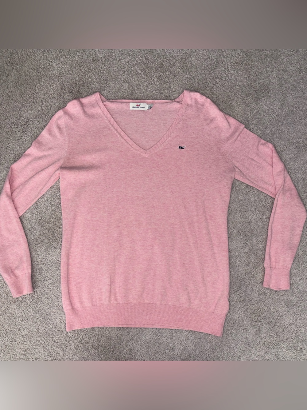 Vineyard Vines Pink Cashmere Blend V-Neck
Sweater Size Medium EUC